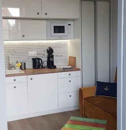 Uroczy Apartament Happy 01 Z Widokowym Tarasen Na Dachu - Tuz Przy Plazy !!! * Niechorze