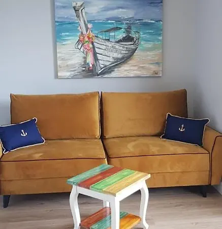 Uroczy Apartament Happy 01 Z Widokowym Tarasen Na Dachu - Tuz Przy Plazy !!! * Niechorze